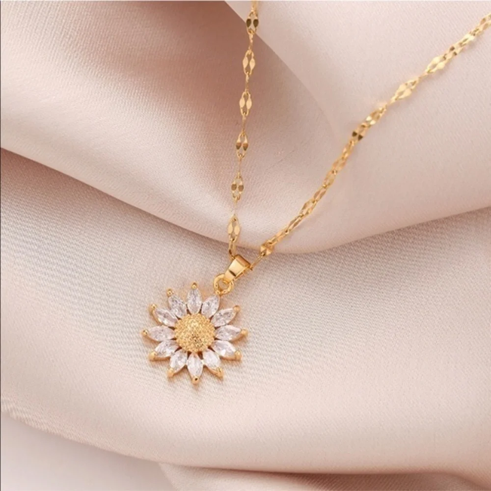 Sunflower CZ Pendant Necklace Gold Plated Daisy Floral Sparkle Jewelry NWT
